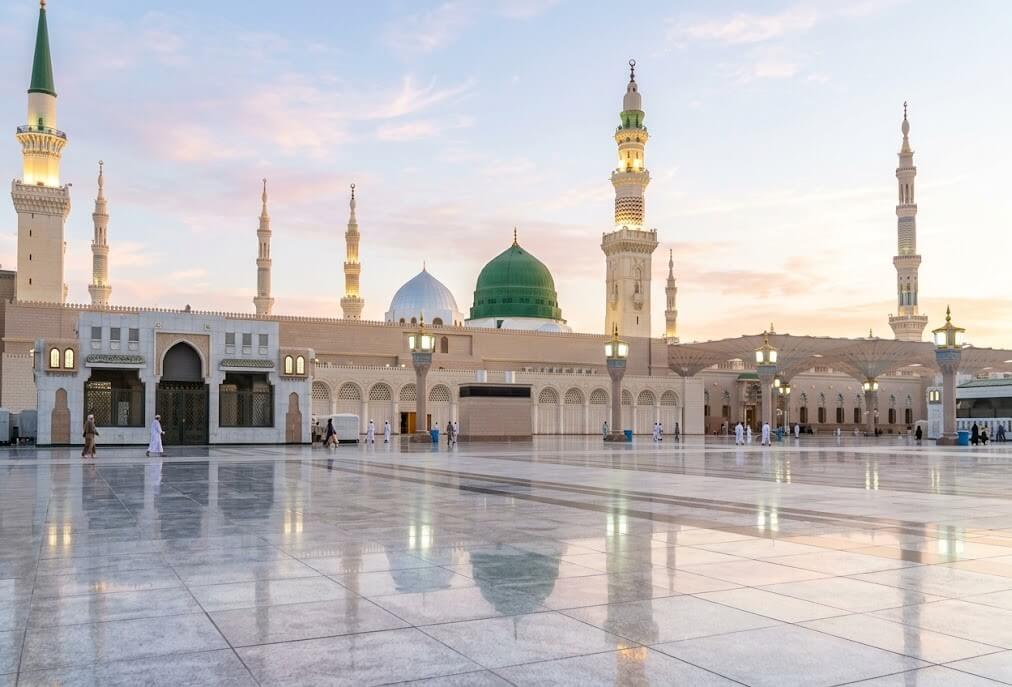 10 Nights Easter Umrah Package | 4 Star Package
